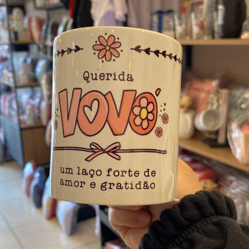 Can: Querida vovó Um laço forte de amor e gratidão
