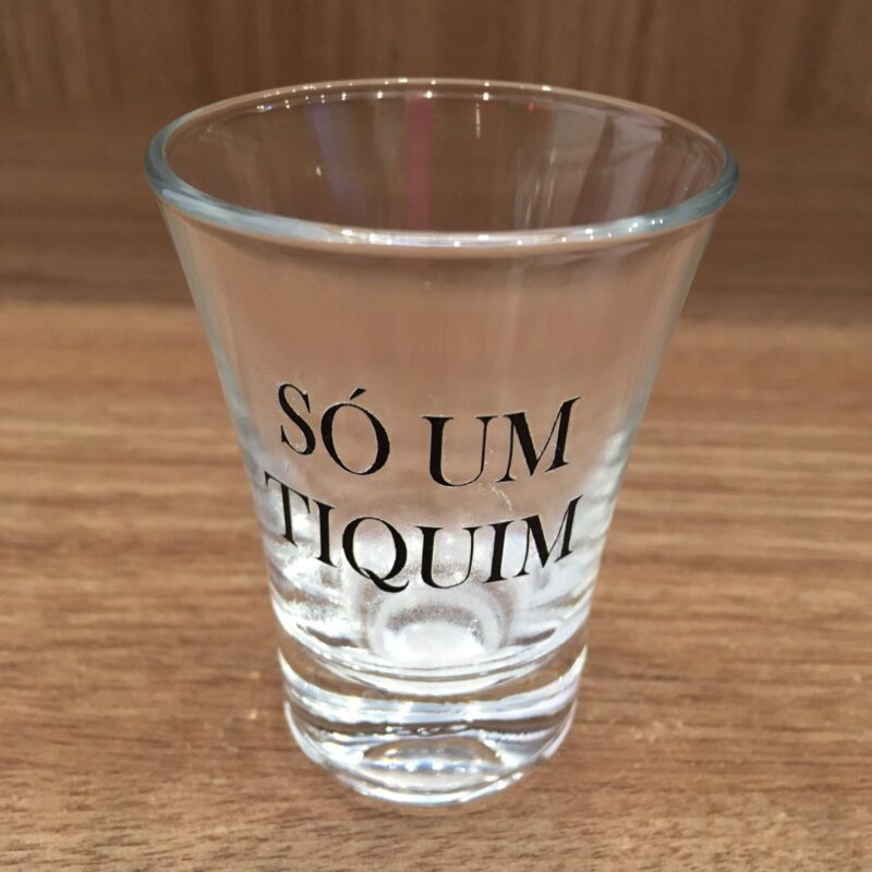 Copo Shot: Só um tiquim