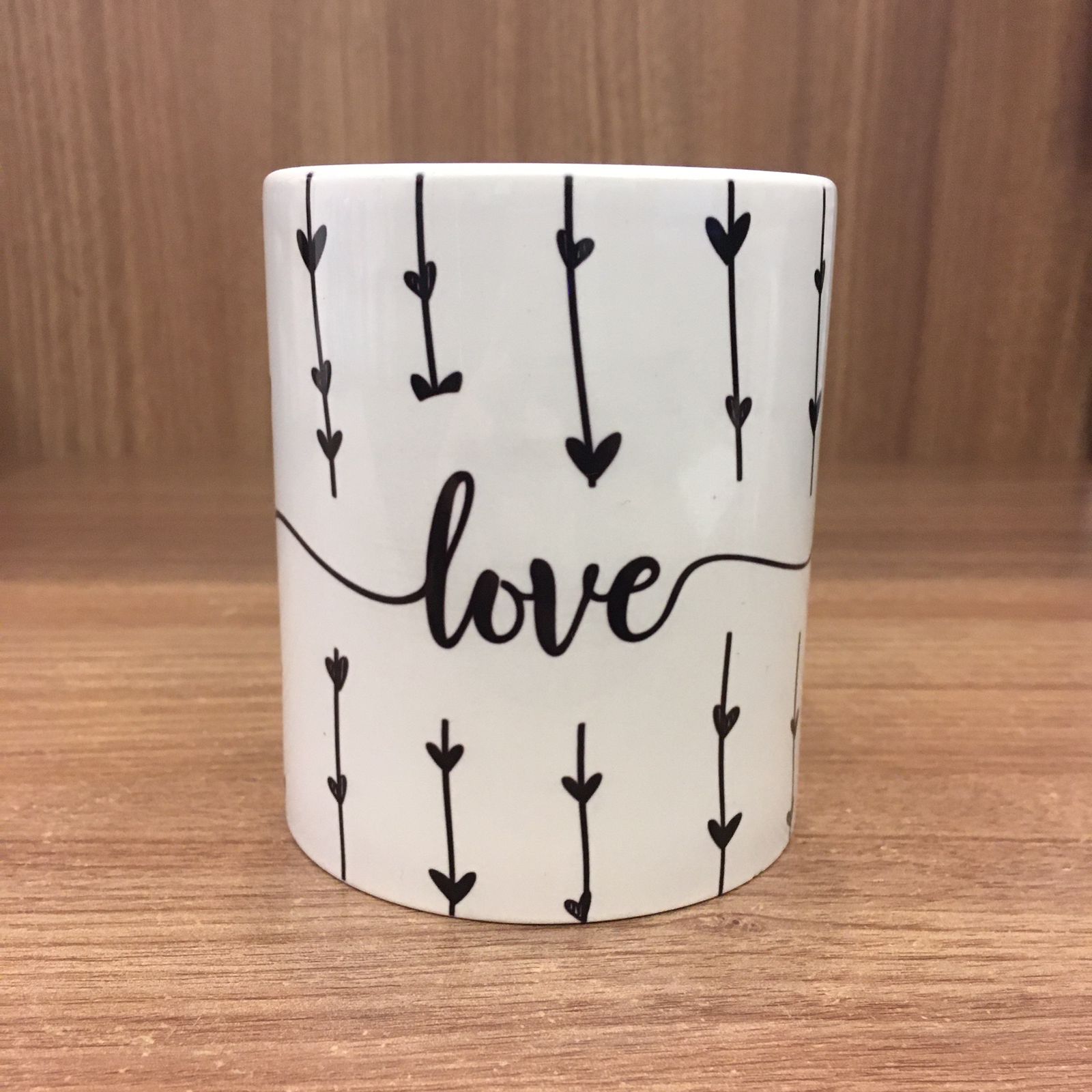 Can: Love (Preto com corações pendurados)