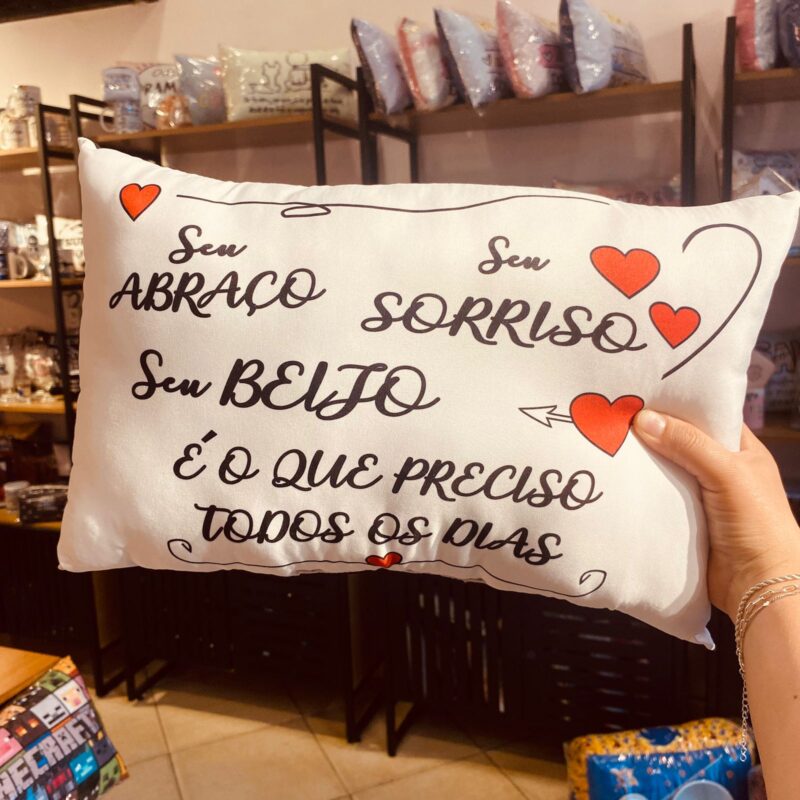 Al: Seu abraço, seu sorriso, seu beijo... - Variável