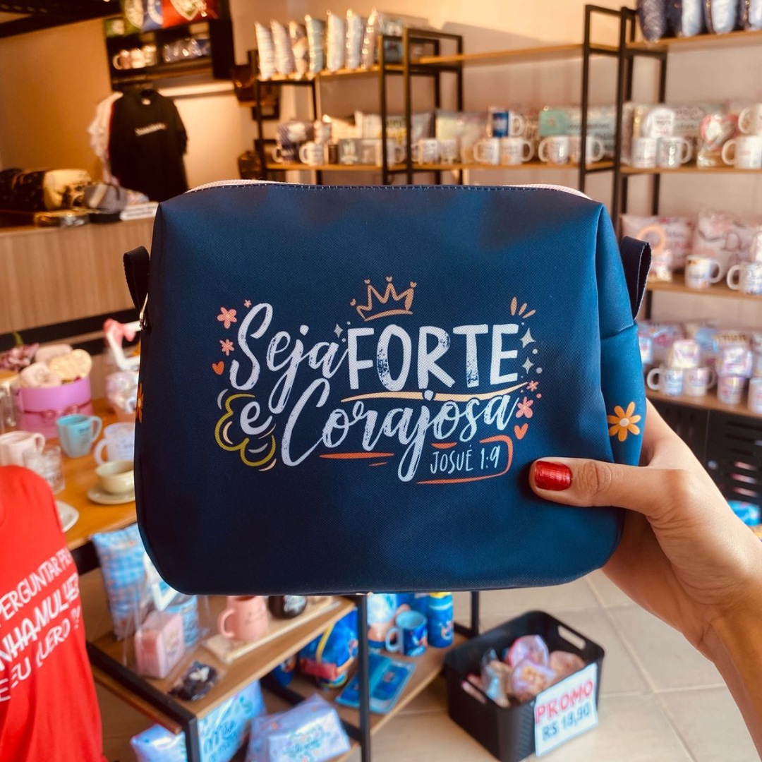 Necessaire “Seja forte e corajosa” Necessaire “Seja forte e corajosa”