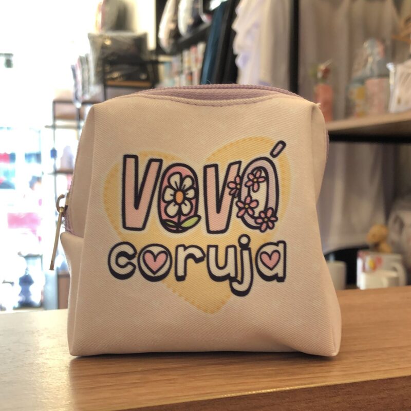 Nec: Vovó coruja