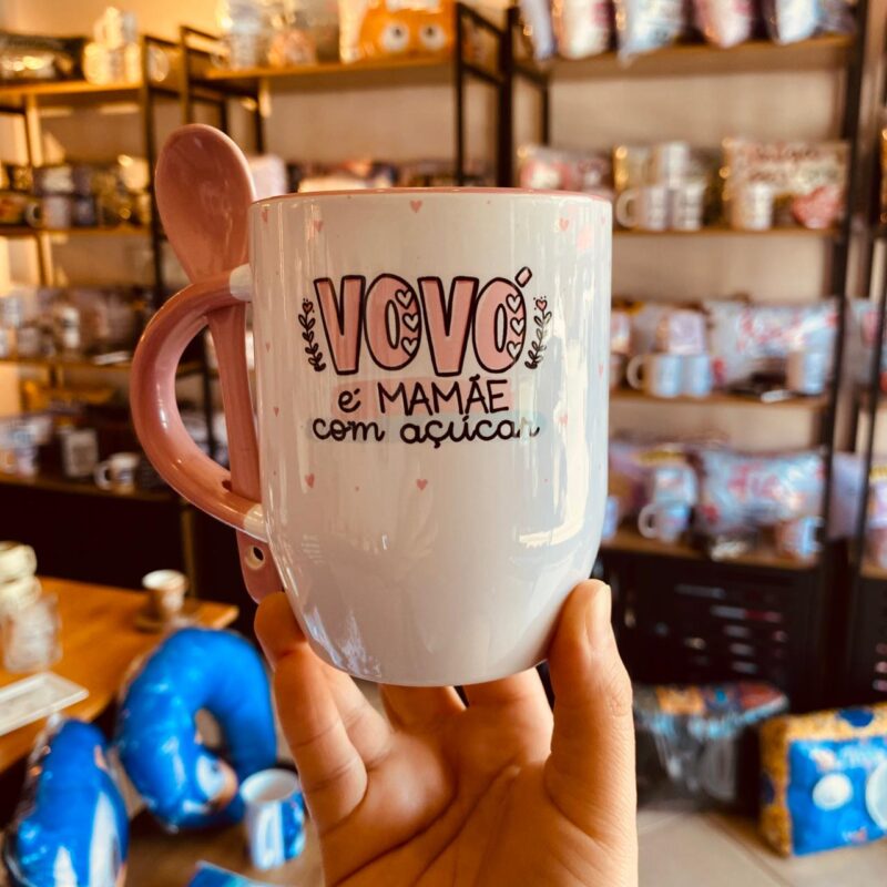 Caneca Porcelana com colher  "Vovó é mamãe com açúcar!"