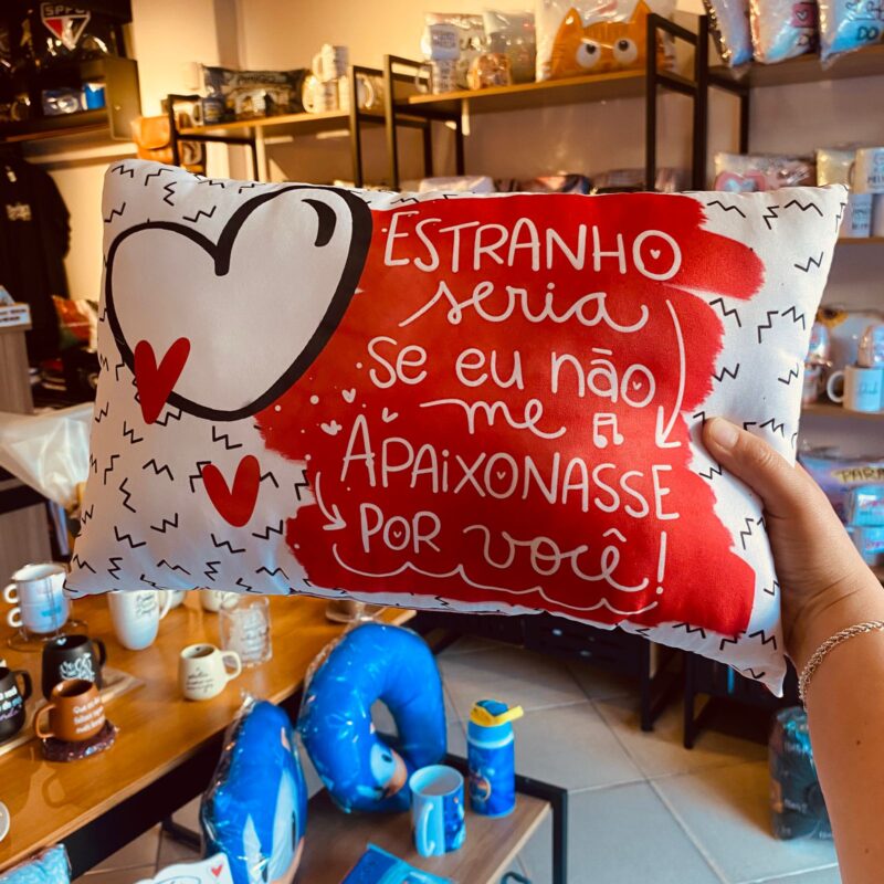 Al: Estranho seria se eu não me apaixonasse por você - Variável