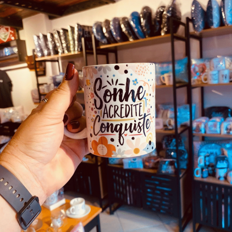Caneca “Sonhe, Acredite e Conquiste”