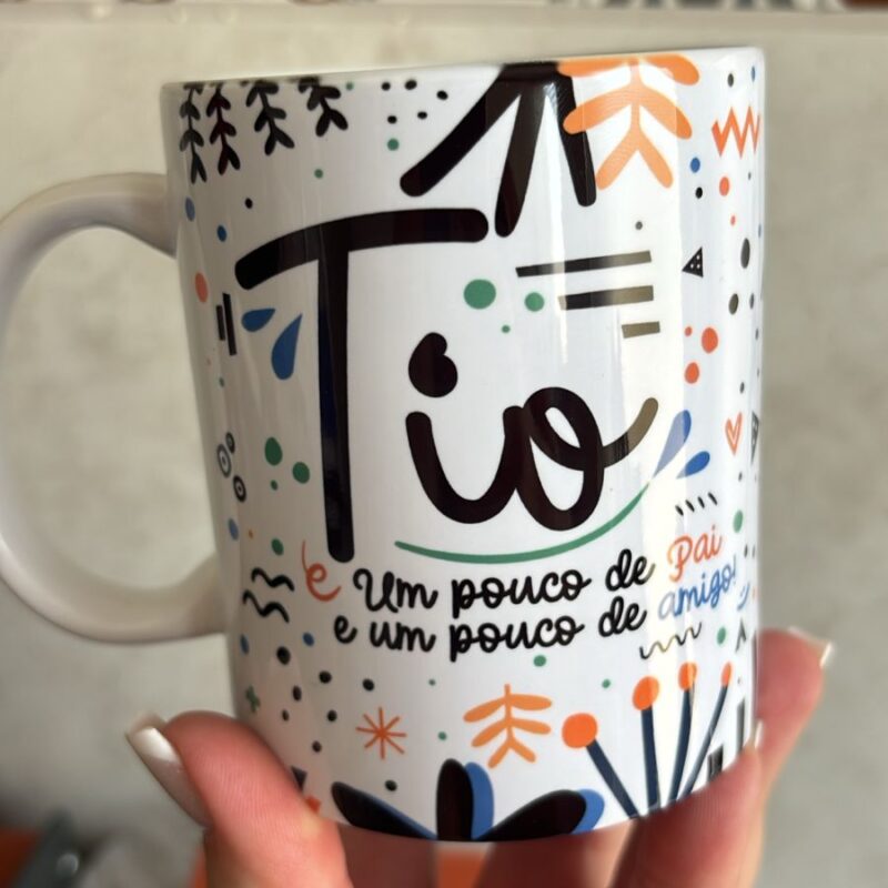 Can: Tio um pouco pai, um pouco amigo