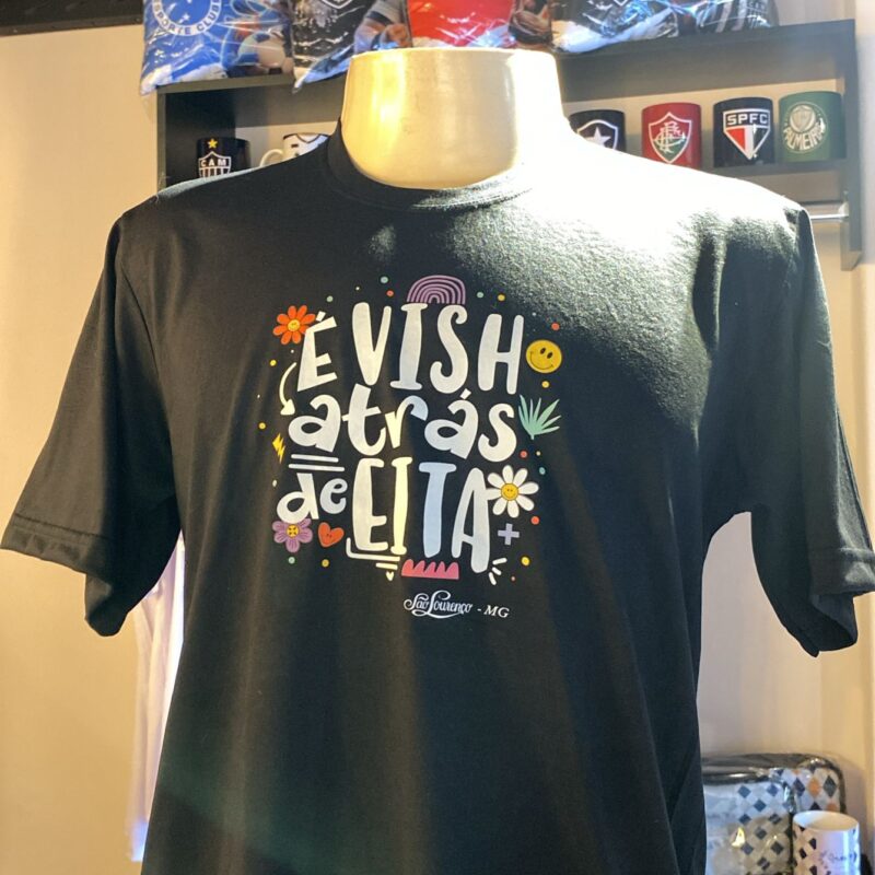 Camisa é vish atrás de eita
