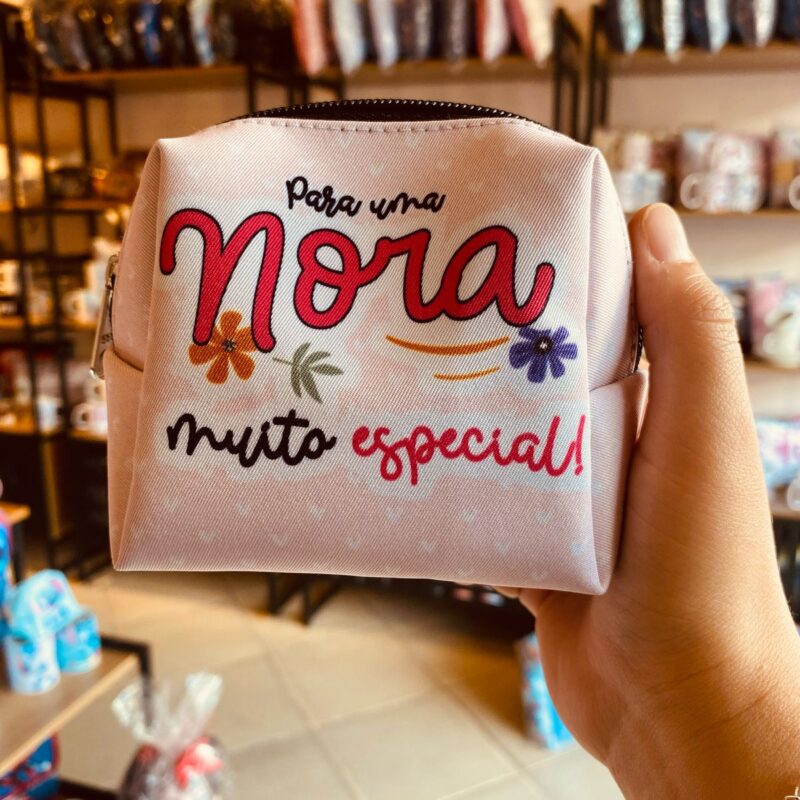 Nec: Para uma nora muito especial. Variável