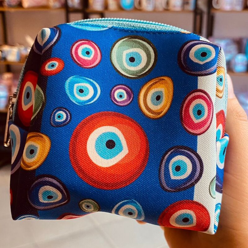 Nec: Olhos grego