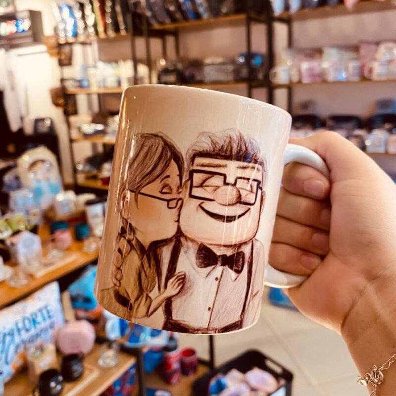 Caneca Porcelana Up Carl e Ellie