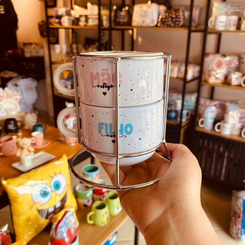 Torre com 2 Xícaras: Mãe e Filho