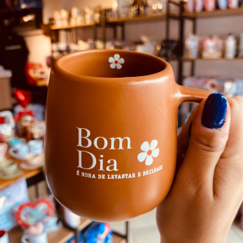 Caneca de Cerâmica "Bom dia, é hora de levantar e brilhar"