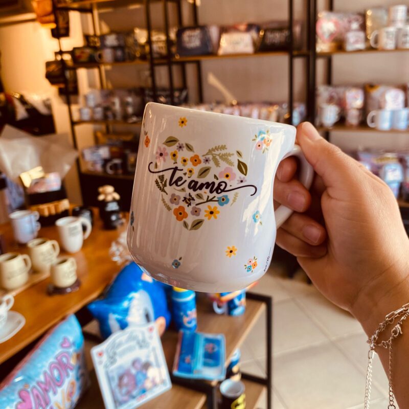 Caneca Corpo Coração Te amo