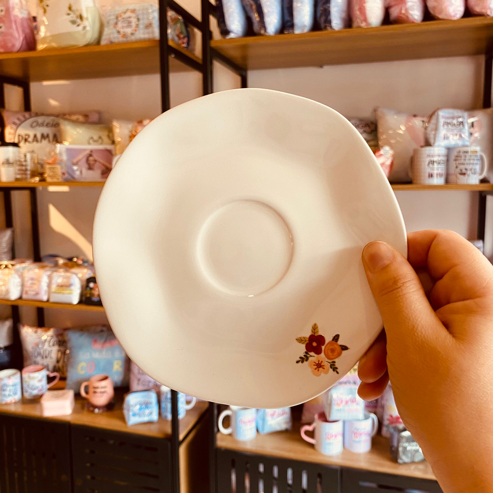 Xícara de chá de porcelana