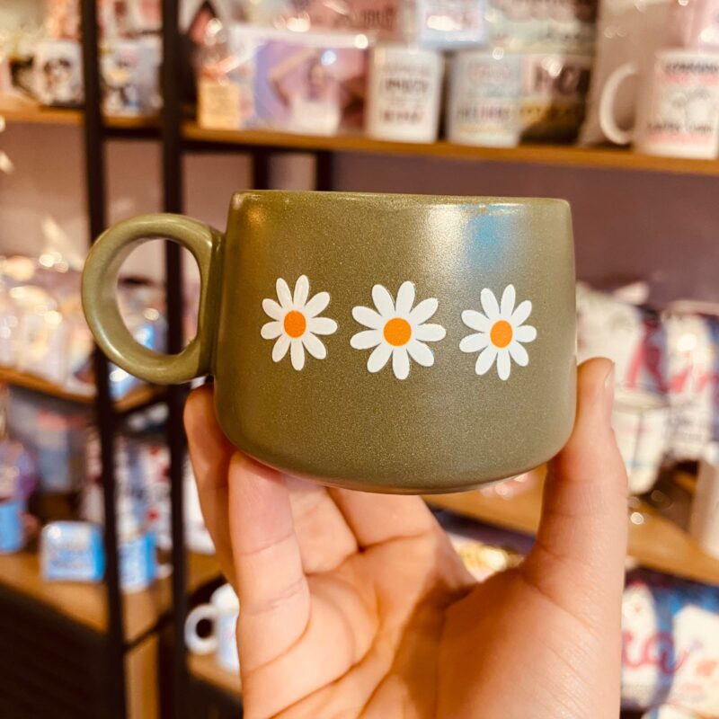 Caneca Cerâmica 3 flores !