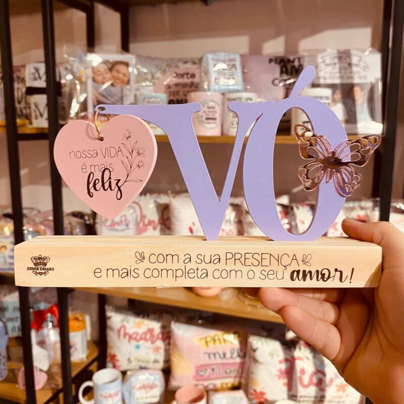 P20817 ENFEITE DE MESA VÓ NOSSA VIDA É MAIS FELIZ...BORBOLETA