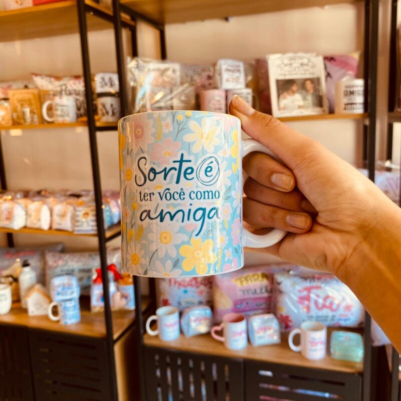 Caneca Porcelana Sorte é ter você como amiga !