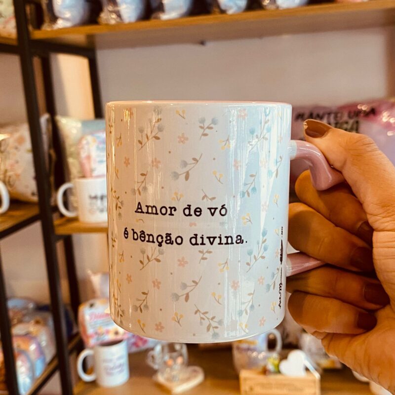 Caneca de Porcelana Amor de Vó é benção divina