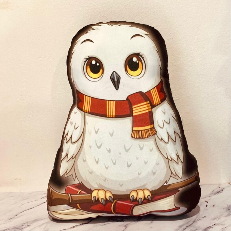 Almofada Contornada Coruja Edwiges Harry Potter.