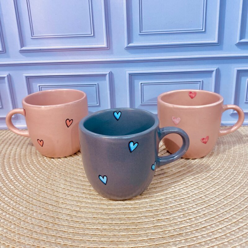 Caneca Cerâmica corações
